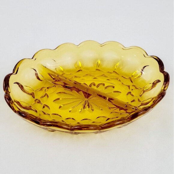 VINTAGE Anchor Hocking Oval Shaped Glass Dish - Picture 2 of 4